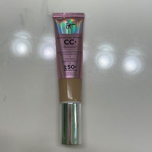 It Cosmetics Illumination foundation